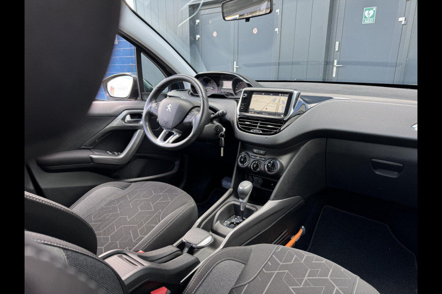 Peugeot 2008 1.2 PT 110 EAT6 Blue Lion | Automaat | Trekhaak | Prijs is rijklaar incl. garantie