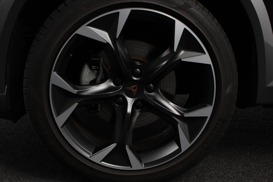 CUPRA Formentor 1.5 TSI DSG 150 Pk | Camera | 19 Inch Lichtmetalen Velgen | Adaptive Cruise Control | Lane/Side Assist | Climatronic |