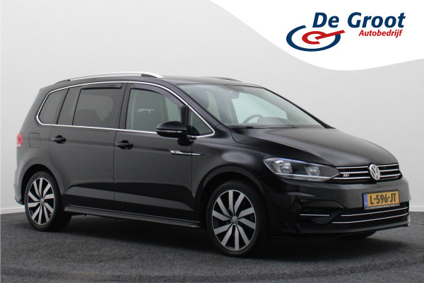 Volkswagen Touran 1.5 TSI DSG Highline Business R 7p Climate, ACC, Stoelverwarming, Elektrische Achterklep, Trekhaak, 18''