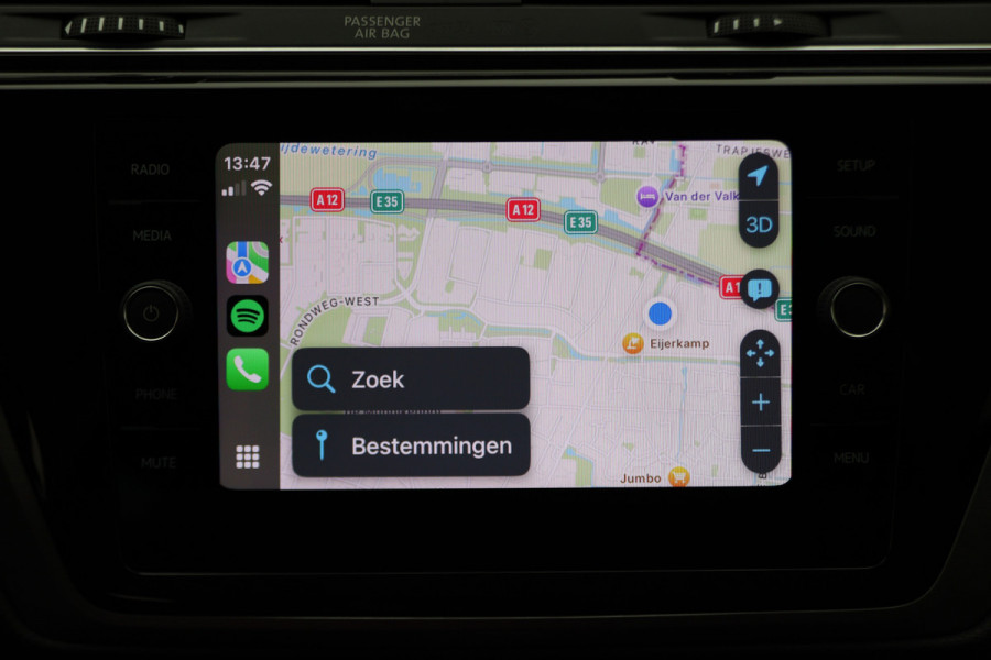 Volkswagen Touran 1.5 TSI DSG Highline Business R 7p Climate, ACC, Stoelverwarming, Elektrische Achterklep, Trekhaak, 18''