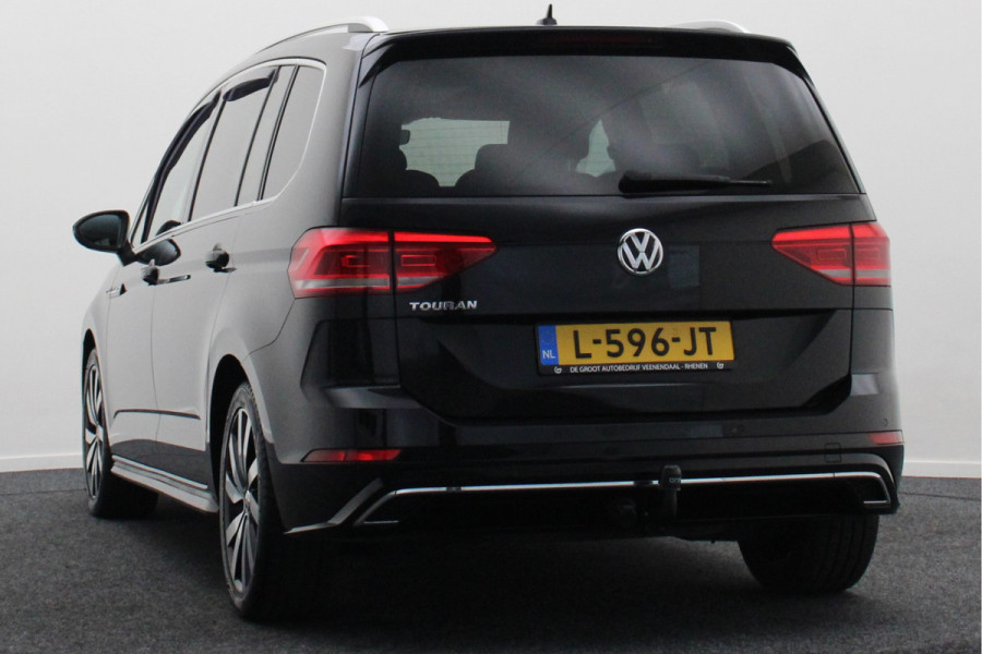 Volkswagen Touran 1.5 TSI DSG Highline Business R 7p Climate, ACC, Stoelverwarming, Elektrische Achterklep, Trekhaak, 18''