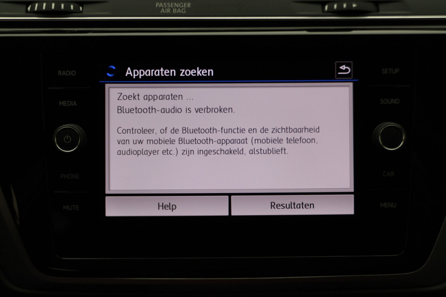 Volkswagen Touran 1.5 TSI DSG Highline Business R 7p Climate, ACC, Stoelverwarming, Elektrische Achterklep, Trekhaak, 18''