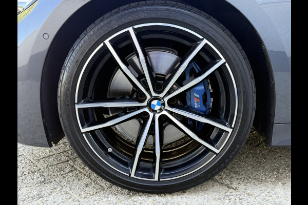 BMW 3 Serie Touring 330i High Executive | M-Sport | TREKHAAK | PANO | ACC | CAMERA