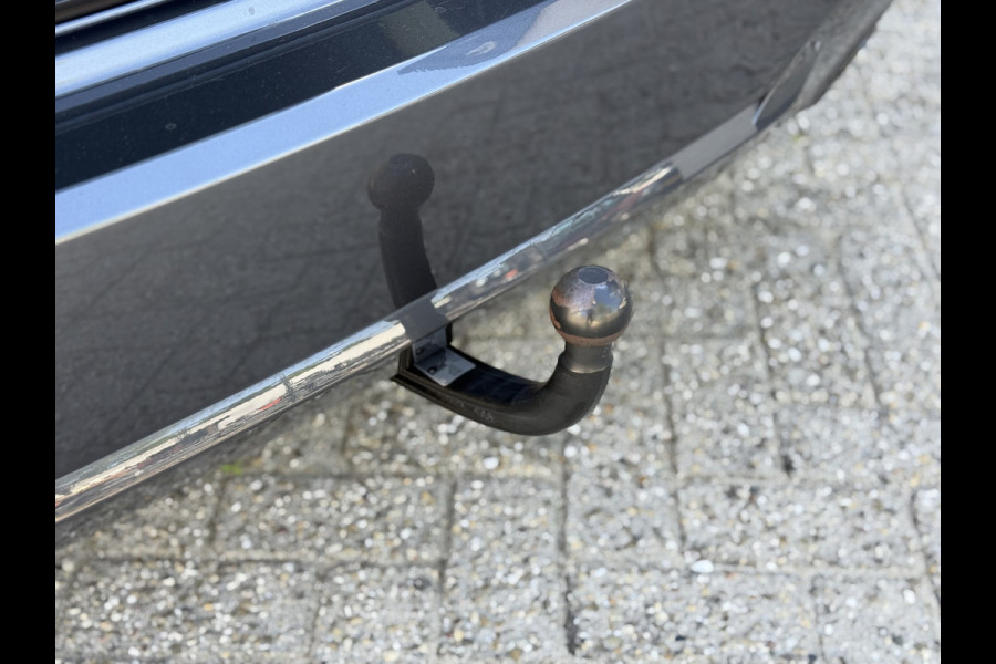 BMW 3 Serie Touring 330i High Executive | M-Sport | TREKHAAK | PANO | ACC | CAMERA