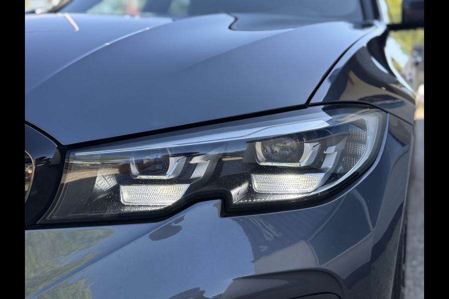 BMW 3 Serie Touring 330i High Executive | M-Sport | TREKHAAK | PANO | ACC | CAMERA
