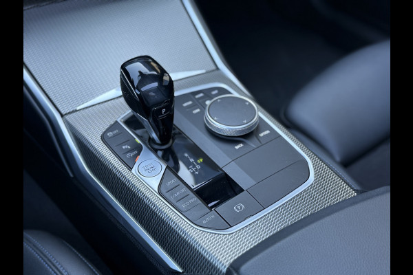 BMW 3 Serie Touring 330i High Executive | M-Sport | TREKHAAK | PANO | ACC | CAMERA