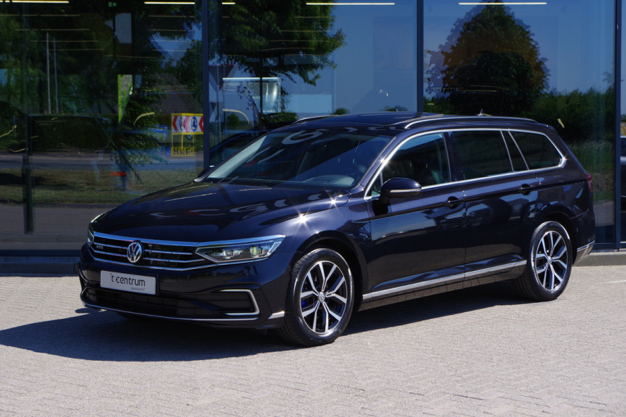 Volkswagen Passat Variant 1.4 TSI PHEV 218 PK GTE BNS, Leder, Panoramadak, 360 Camera, Trekhaak,