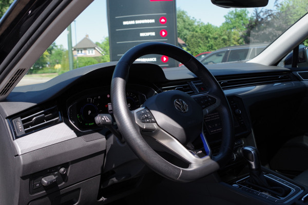 Volkswagen Passat Variant 1.4 TSI PHEV 218 PK GTE BNS, Leder, Panoramadak, 360 Camera, Trekhaak,