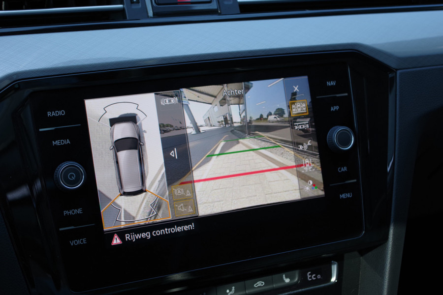 Volkswagen Passat Variant 1.4 TSI PHEV 218 PK GTE BNS, Leder, Panoramadak, 360 Camera, Trekhaak,