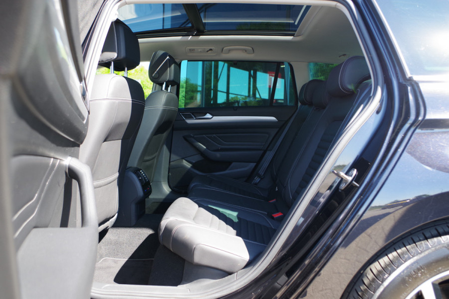 Volkswagen Passat Variant 1.4 TSI PHEV 218 PK GTE BNS, Leder, Panoramadak, 360 Camera, Trekhaak,