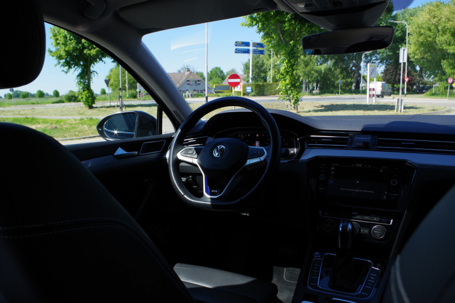 Volkswagen Passat Variant 1.4 TSI PHEV 218 PK GTE BNS, Leder, Panoramadak, 360 Camera, Trekhaak,