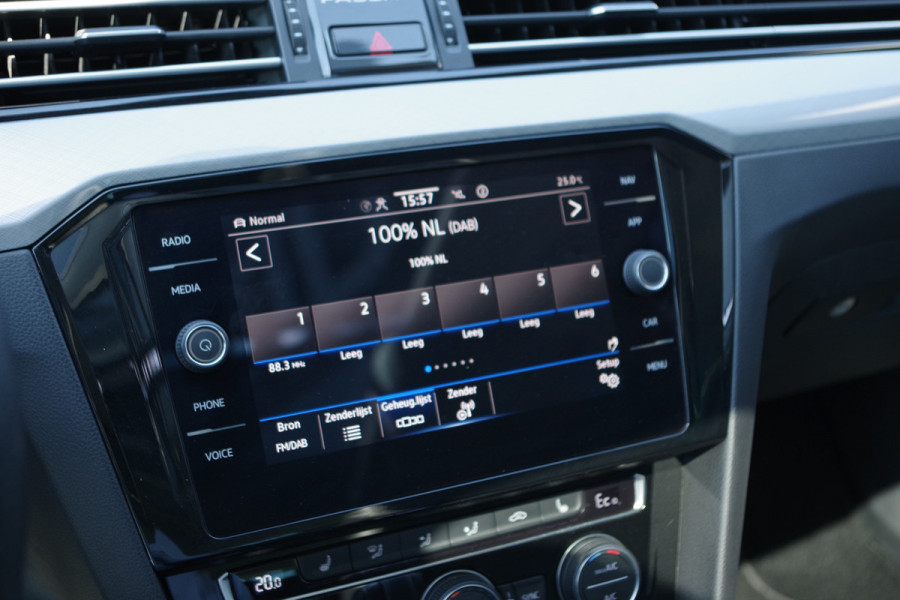 Volkswagen Passat Variant 1.4 TSI PHEV 218 PK GTE BNS, Leder, Panoramadak, 360 Camera, Trekhaak,