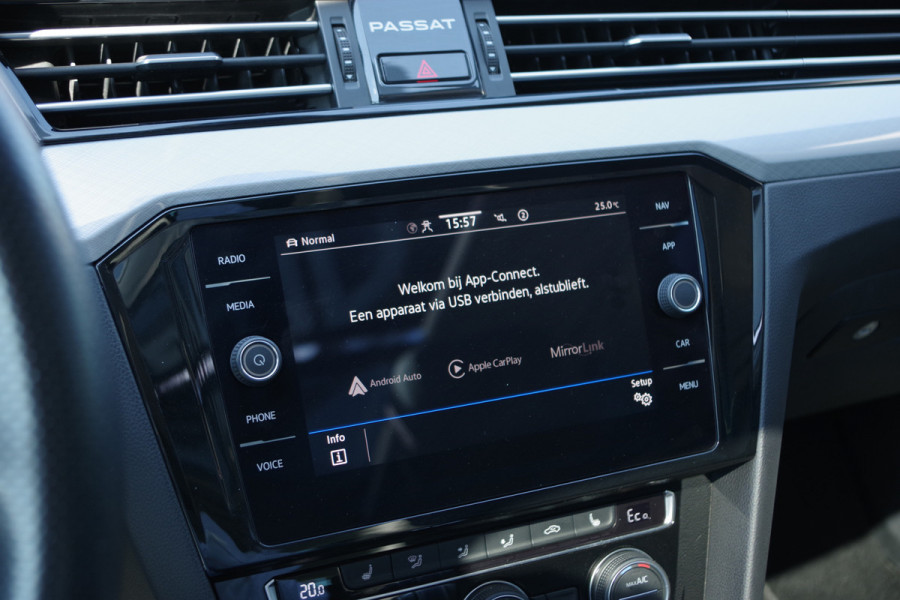 Volkswagen Passat Variant 1.4 TSI PHEV 218 PK GTE BNS, Leder, Panoramadak, 360 Camera, Trekhaak,