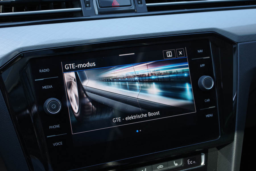 Volkswagen Passat Variant 1.4 TSI PHEV 218 PK GTE BNS, Leder, Panoramadak, 360 Camera, Trekhaak,