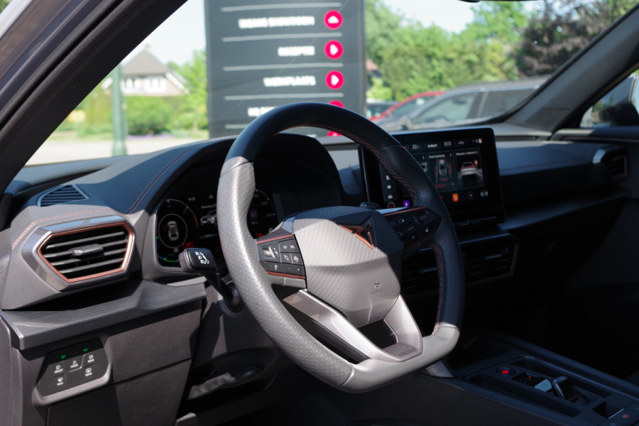 CUPRA Formentor 1.4 e-Hybrid 204 PK BNS PHEV, Carplay, DAB, Stoel- & Stuurverwarming, Camera