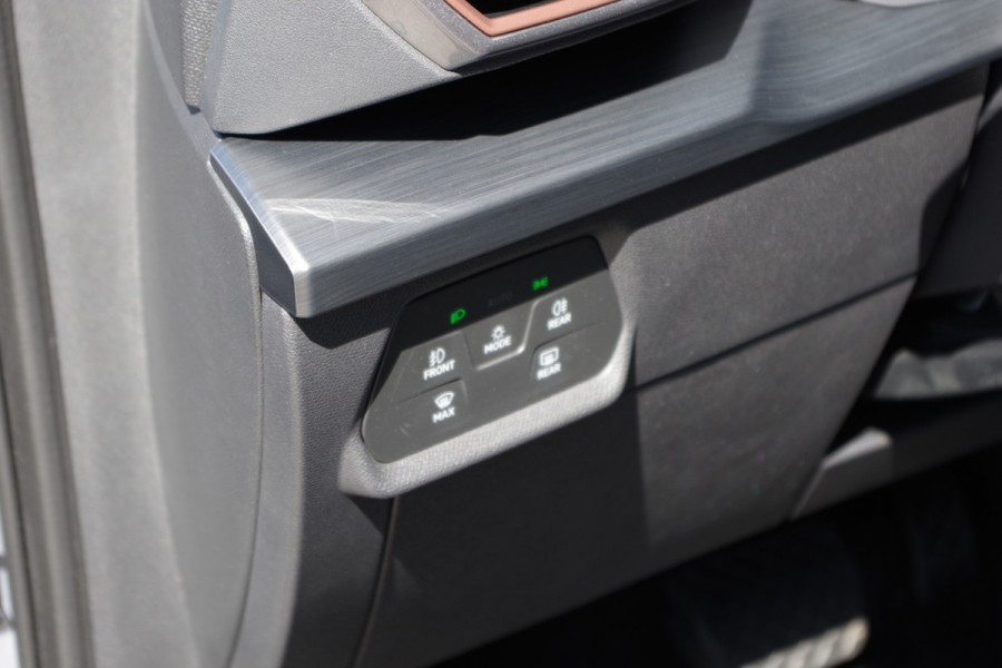 CUPRA Formentor 1.4 e-Hybrid 204 PK BNS PHEV, Carplay, DAB, Stoel- & Stuurverwarming, Camera