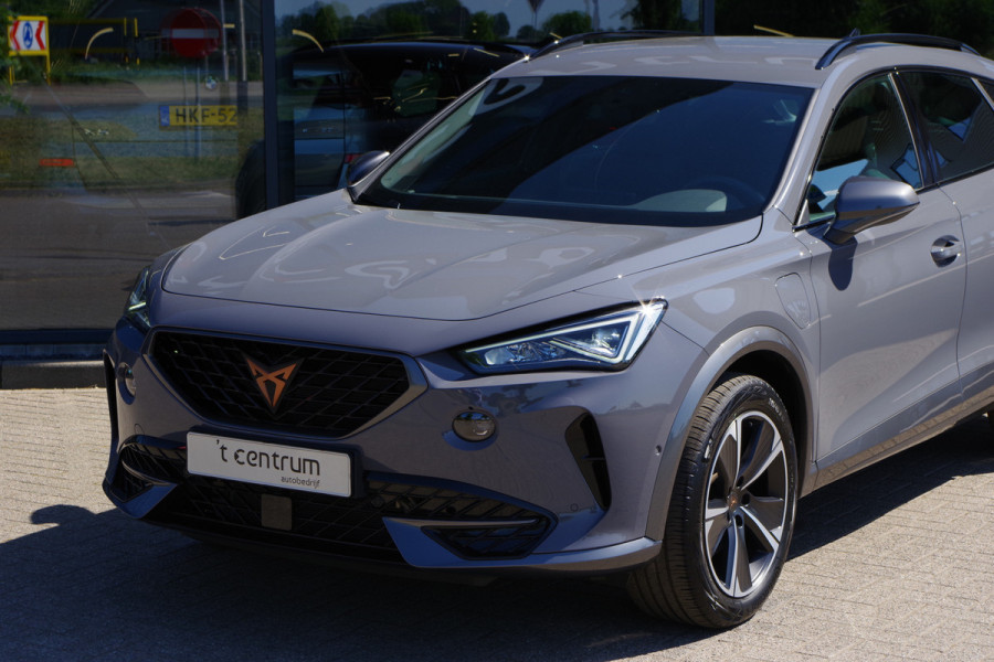 CUPRA Formentor 1.4 e-Hybrid 204 PK BNS PHEV, Carplay, DAB, Stoel- & Stuurverwarming, Camera