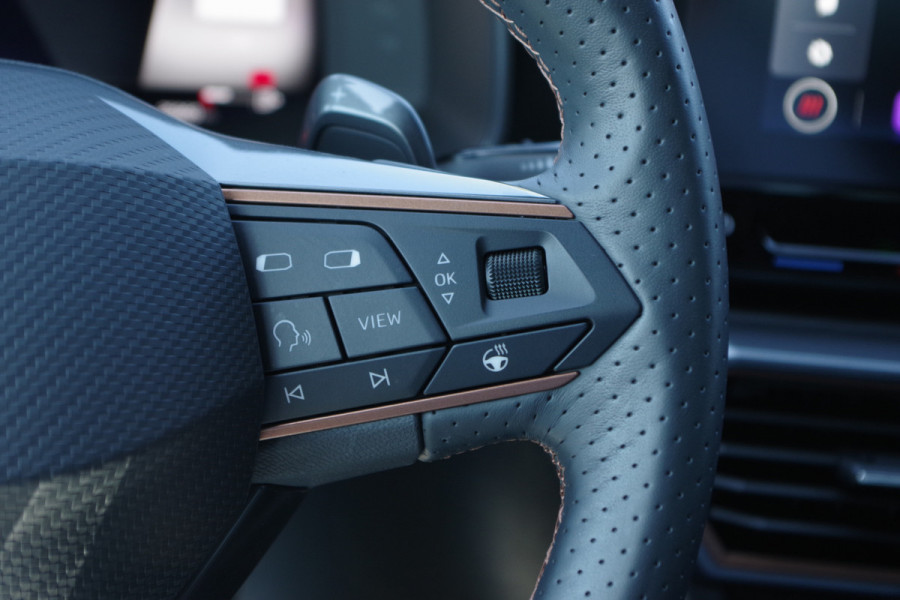 CUPRA Formentor 1.4 e-Hybrid 204 PK BNS PHEV, Carplay, DAB, Stoel- & Stuurverwarming, Camera