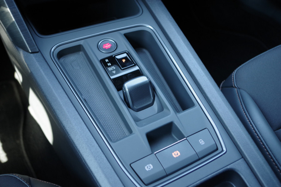 CUPRA Formentor 1.4 e-Hybrid 204 PK BNS PHEV, Carplay, DAB, Stoel- & Stuurverwarming, Camera