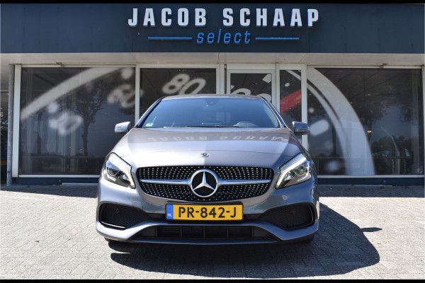 Mercedes-Benz A-Klasse 180 Business Solution AMG Automaat / Navigatie / Sportstoelen + verwarming  / Camera / 18" LM