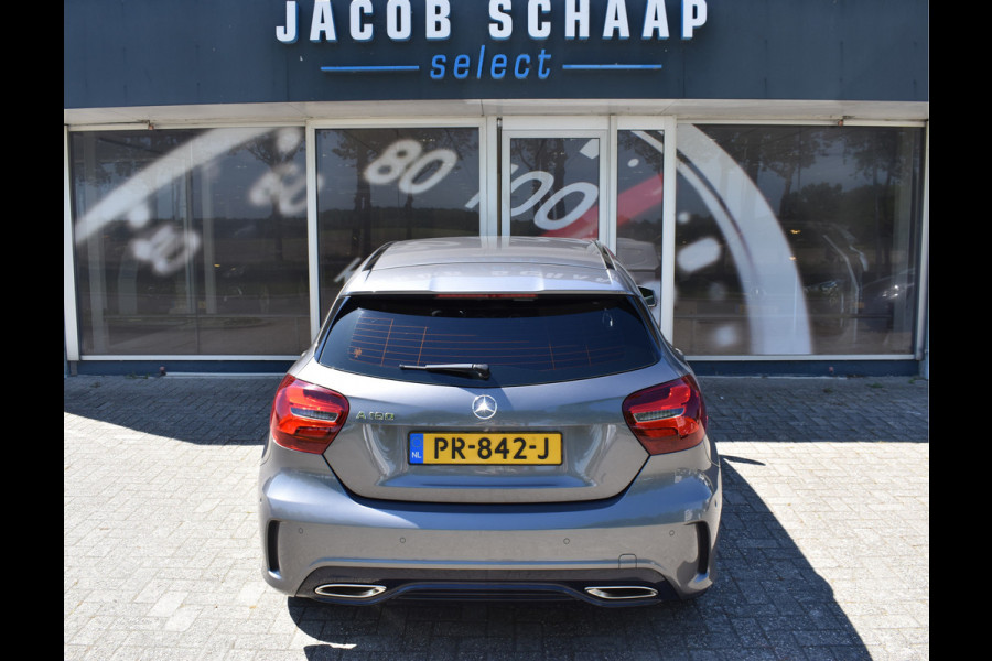 Mercedes-Benz A-Klasse 180 Business Solution AMG Automaat / Navigatie / Sportstoelen + verwarming  / Camera / 18" LM