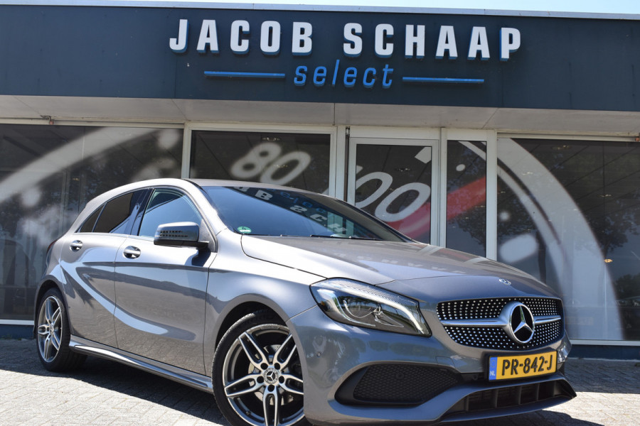 Mercedes-Benz A-Klasse 180 Business Solution AMG Automaat / Navigatie / Sportstoelen + verwarming  / Camera / 18" LM