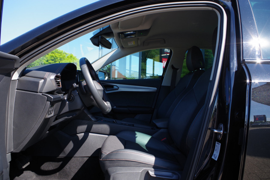 CUPRA Formentor 1.4 TSI e-Hybrid Essential PHEV, Camera, Stuurverwarming, DAB,