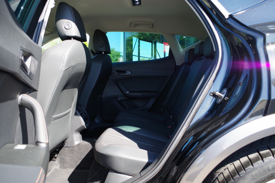 CUPRA Formentor 1.4 TSI e-Hybrid Essential PHEV, Camera, Stuurverwarming, DAB,