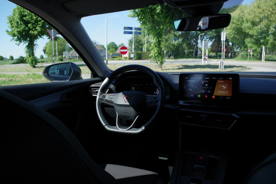 CUPRA Formentor 1.4 TSI e-Hybrid Essential PHEV, Camera, Stuurverwarming, DAB,