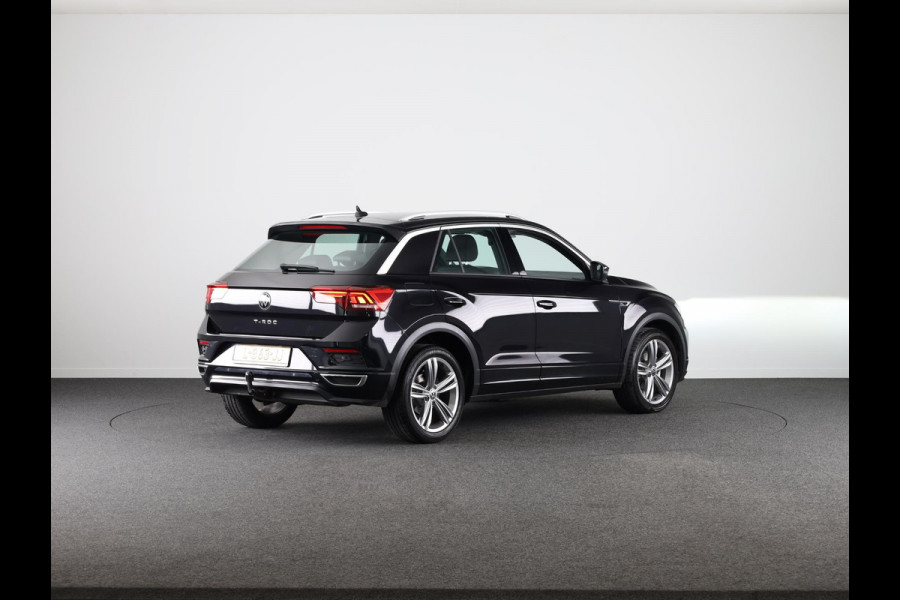Volkswagen T-Roc 1.5 TSI Sport | Navigatie | Parkeer Sensoren |