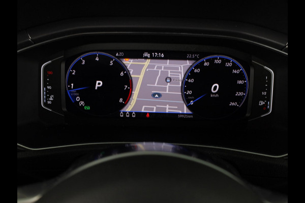 Volkswagen T-Roc 1.5 TSI Sport | Navigatie | Parkeer Sensoren |
