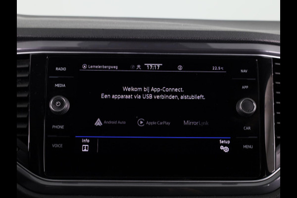 Volkswagen T-Roc 1.5 TSI Sport | Navigatie | Parkeer Sensoren |