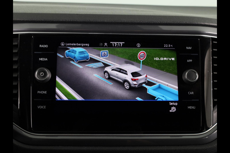 Volkswagen T-Roc 1.5 TSI Sport | Navigatie | Parkeer Sensoren |