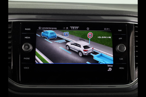 Volkswagen T-Roc 1.5 TSI Sport | Navigatie | Parkeer Sensoren |
