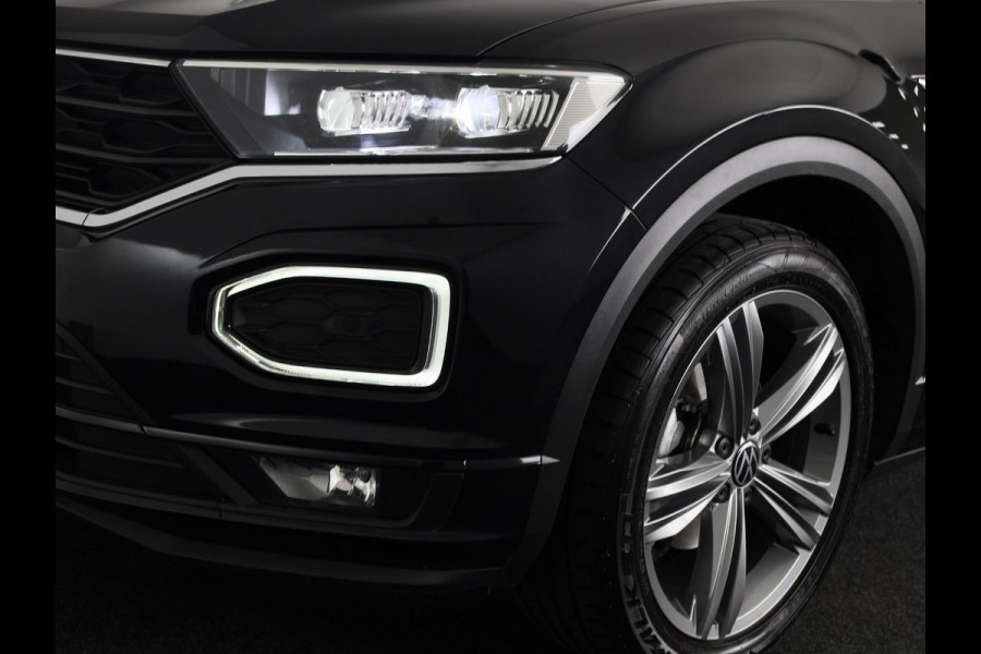 Volkswagen T-Roc 1.5 TSI Sport | Navigatie | Parkeer Sensoren |