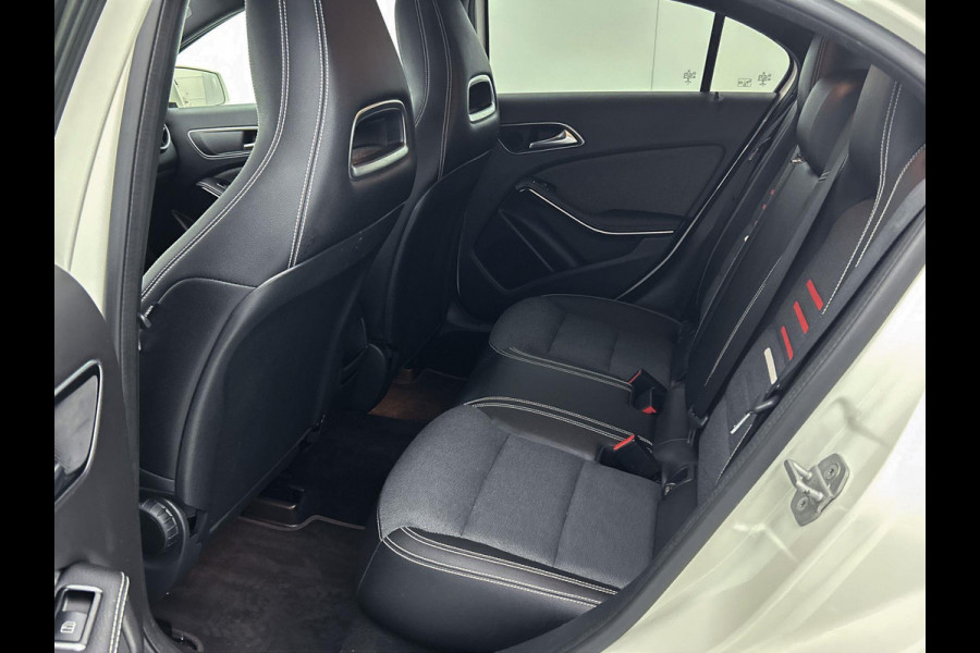 Mercedes-Benz A-Klasse 160 Ambition (NL-auto, Goed onderH, Navi Groot, Carplay, Parkeersensoren V+A, Led, Etc)