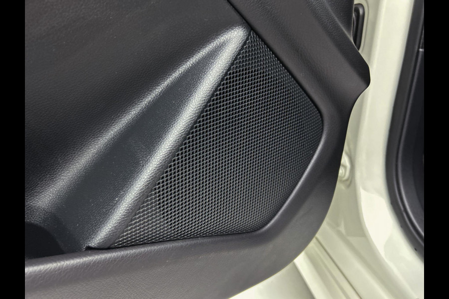 Mercedes-Benz A-Klasse 160 Ambition (NL-auto, Goed onderH, Navi Groot, Carplay, Parkeersensoren V+A, Led, Etc)