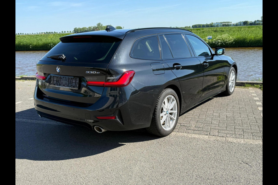 BMW 3 Serie Touring 330e High Executive Sportline / panorama