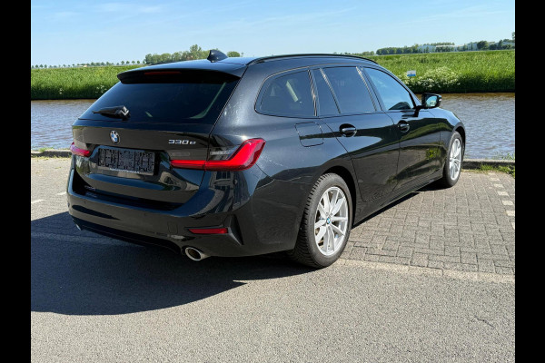 BMW 3 Serie Touring 330e High Executive Sportline / panorama