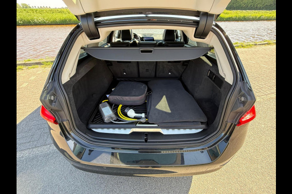 BMW 3 Serie Touring 330e High Executive Sportline / panorama