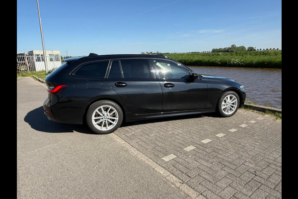 BMW 3 Serie Touring 330e High Executive Sportline / panorama