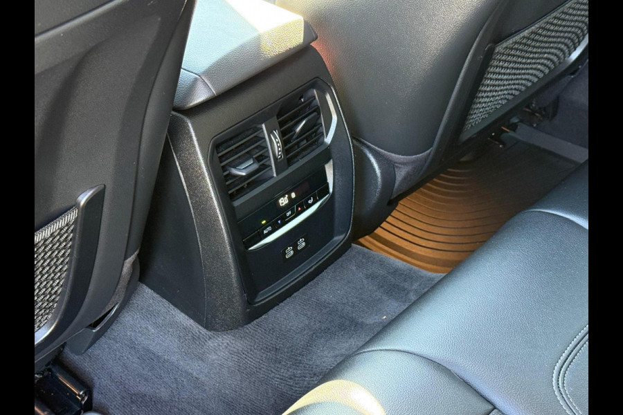 BMW 3 Serie Touring 330e High Executive Sportline / panorama