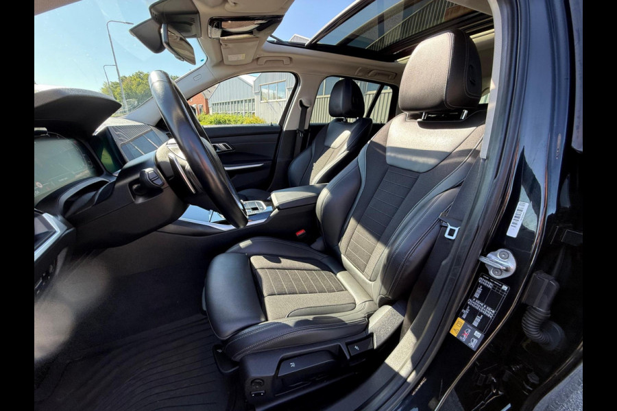 BMW 3 Serie Touring 330e High Executive Sportline / panorama