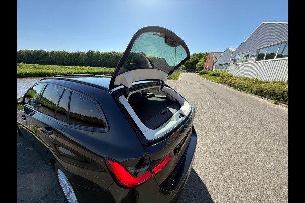 BMW 3 Serie Touring 330e High Executive Sportline / panorama