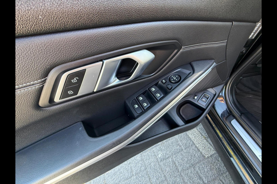 BMW 3 Serie Touring 330e High Executive Sportline / panorama