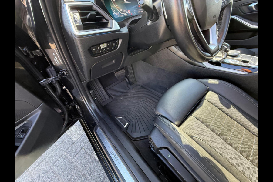 BMW 3 Serie Touring 330e High Executive Sportline / panorama
