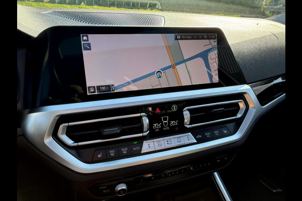 BMW 3 Serie Touring 330e High Executive Sportline / panorama