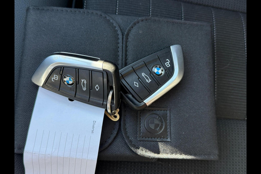 BMW 3 Serie Touring 330e High Executive Sportline / panorama