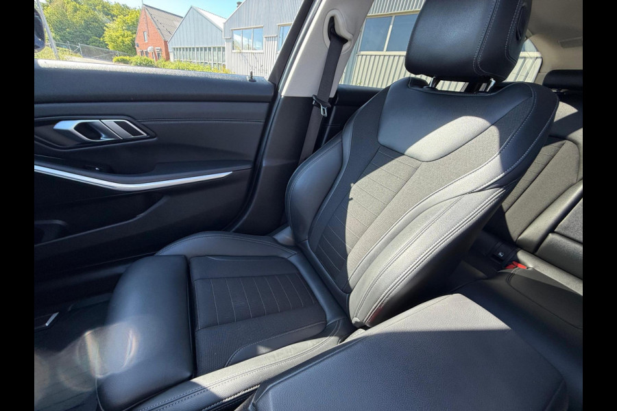 BMW 3 Serie Touring 330e High Executive Sportline / panorama