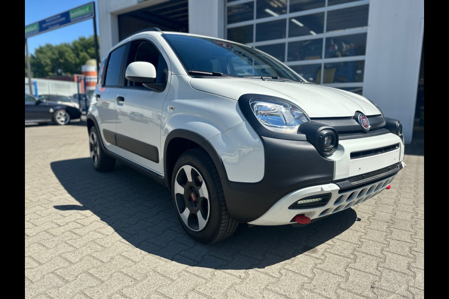 Fiat Panda 1.0 Hybrid Cross (BOVAG/RIJKLAARPRIJS)
